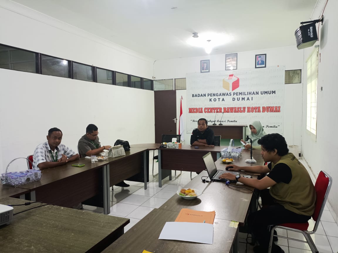 Bawaslu Kota Dumai Gelar Rapat bersama Stakeholder Terkait TPS Khusus di Kota Dumai