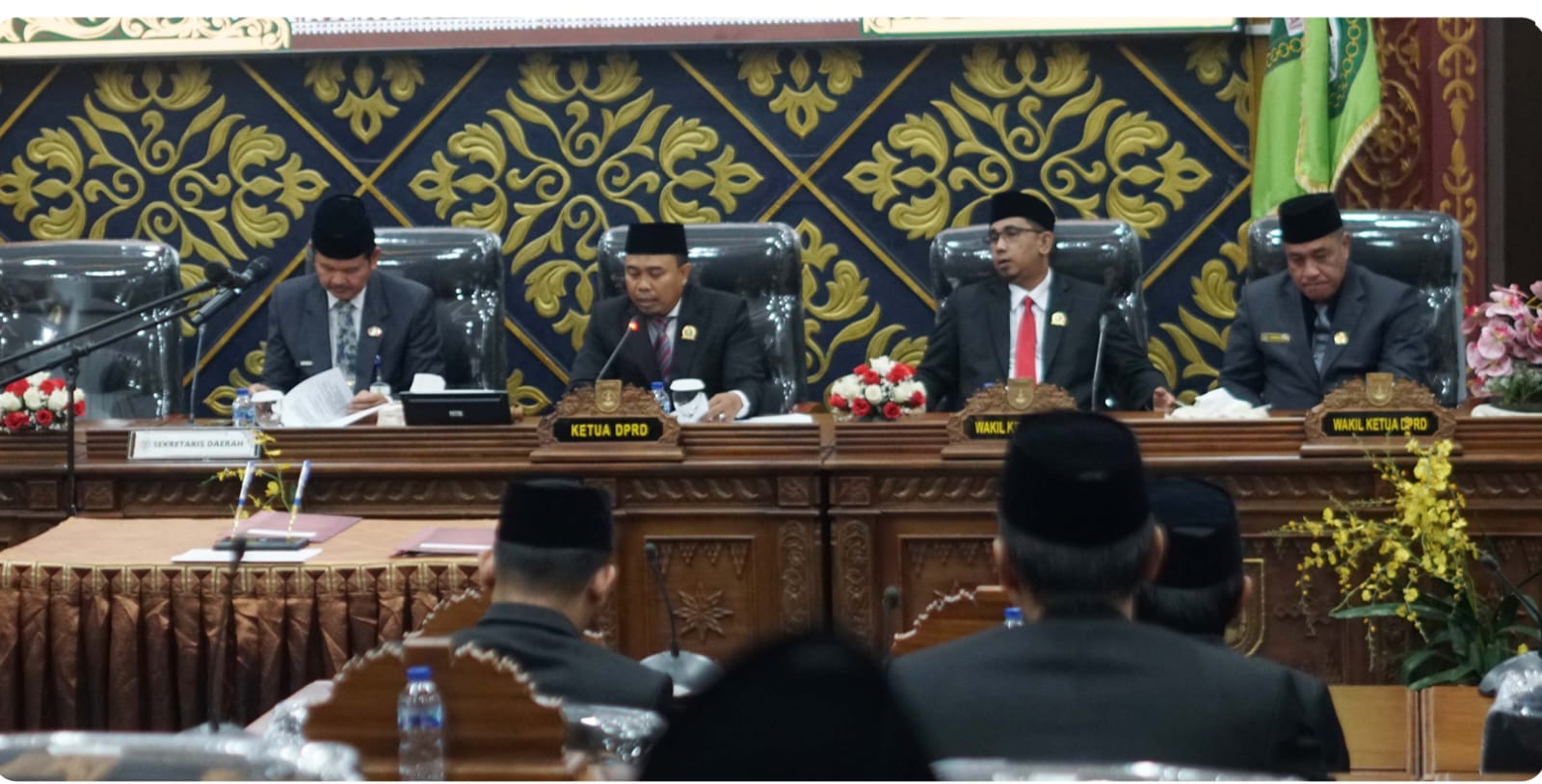 Hadiri Paripurna PAW DPRD Kota Dumai, Bawaslu Dumai Ucapkan Selamat