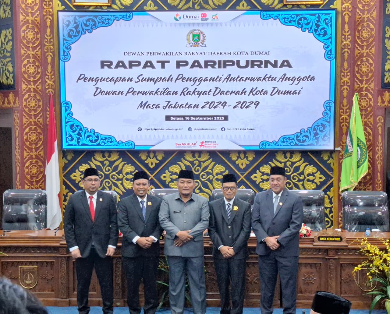 Hadiri Paripurna PAW DPRD Kota Dumai, Bawaslu Dumai Ucapkan Selamat