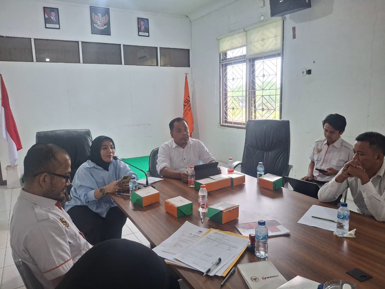 Bawaslu Dumai Gelar Rapat Pengelolaan, Pelayanaan Data Dan Informasi Publik