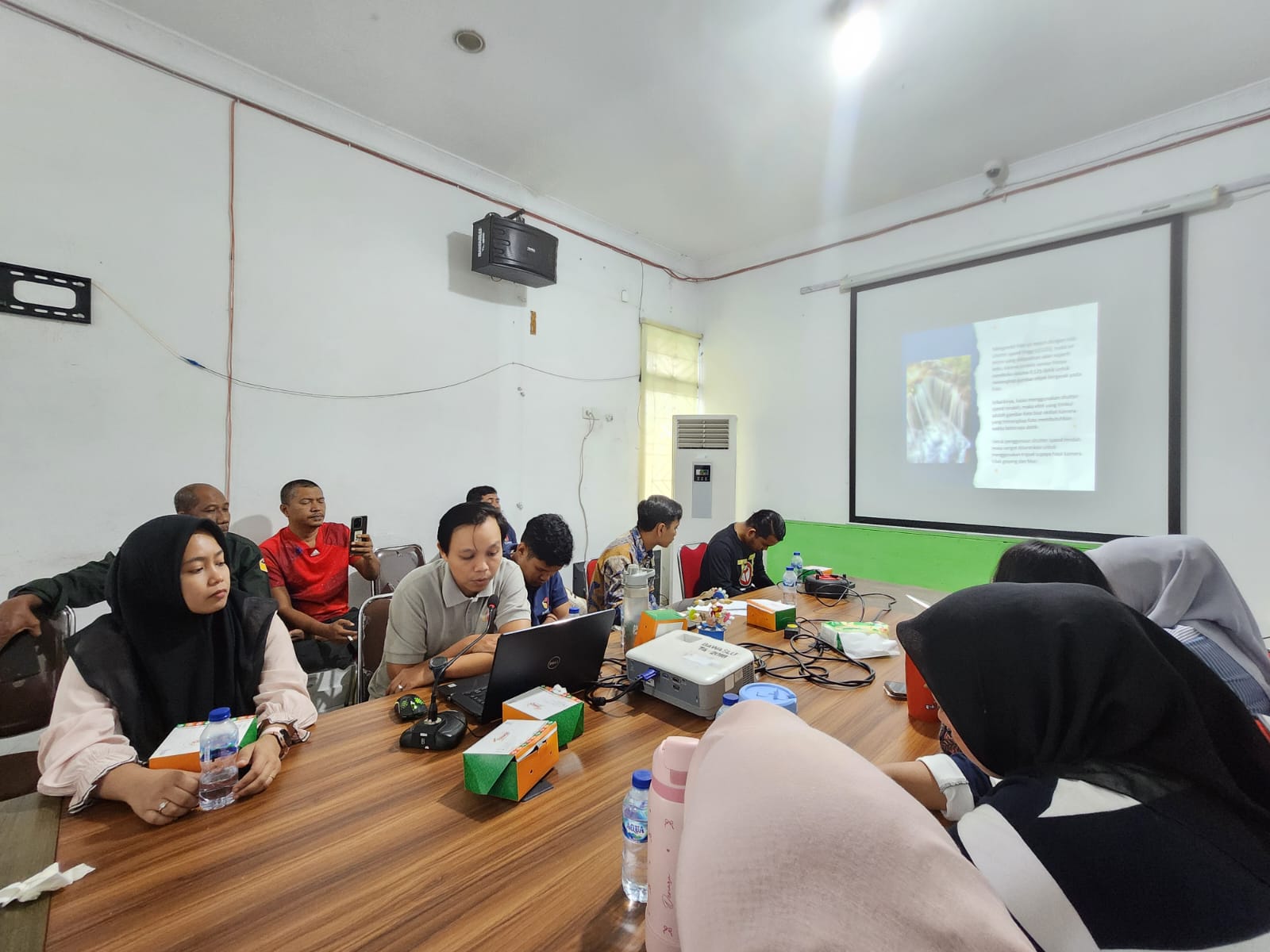 Tingkatkan Kualitas Dokumentasi Pengawasan, Bawaslu Kota Dumai Gelar Pelatihan Fotografi Jurnalistik