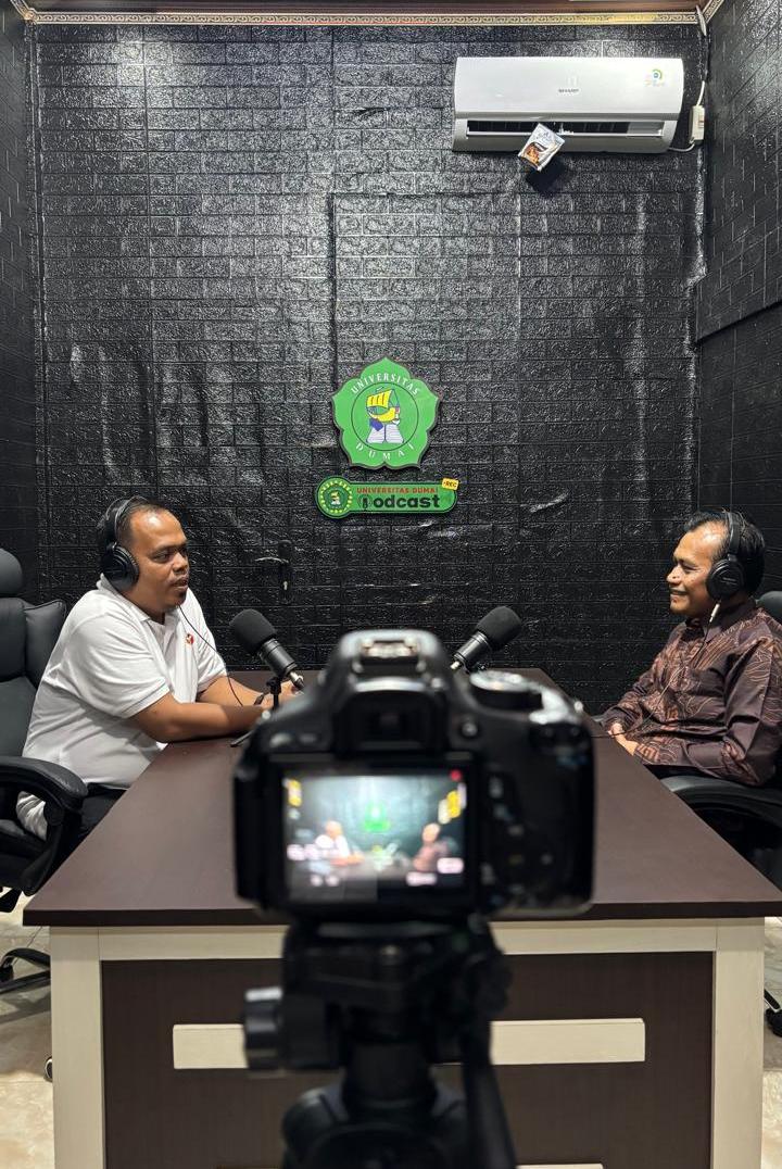 Dialog di Podcast UNIDUM: Ketua Bawaslu Kota Dumai Imbauan Generasi Muda untuk Peduli Pemilu dan Politik