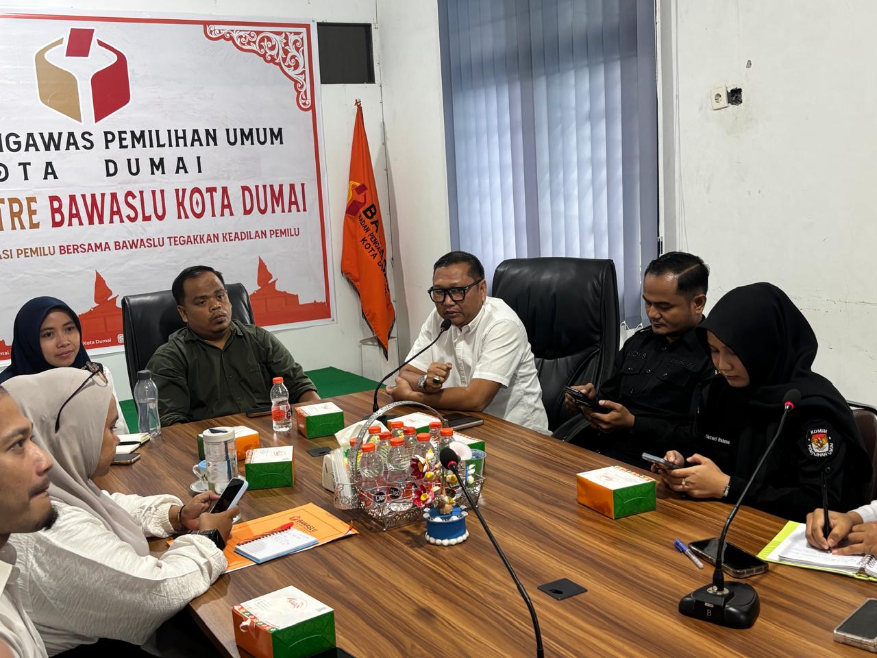 Bawaslu Kota Dumai Gelar Raker Penyelesaian Sengketa Proses Pemilu, Hadirkan KPU Dumai