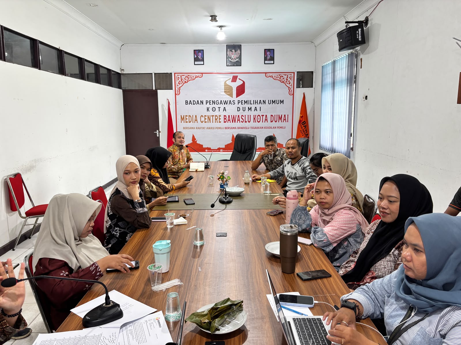 Tindaklanjuti Keputusan Sekjen, Bawaslu Dumai Rapat Pemutakhiran Data ASN