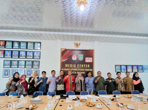 Bawaslu Dumai Tekankan Pengawasan Dapil Pada Kegiatan FGD Oleh KPU