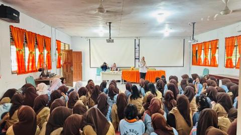 SMAN 4 Dumai dan Bawaslu Kota Dumai Bangun Generasi Berintegritas Melalui Agenda Suara Demokrasi