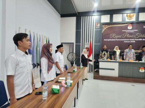 Bawaslu Mengawasi Pleno PDPB KPU Kota Dumai, ini Jumlah Pemilih Triwulan III