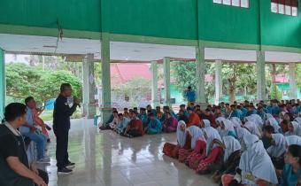 Bawaslu Kota Dumai dan Panwaslu Dumai Barat Goes to School ke SMA Binsus; Upaya Memperkuat Pengawasan Partisipatif bagi Pemilih Pemula di Pilkada 2024