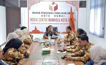 Tingkatkan Tata Kelola Kearsipan, Bawaslu Dumai Gelar Rapat Pengelolaan Ketatausahaan Dan Kearsipan