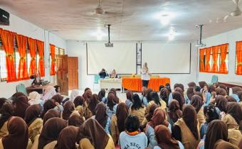 SMAN 4 Dumai dan Bawaslu Kota Dumai Bangun Generasi Berintegritas Melalui Agenda Suara Demokrasi