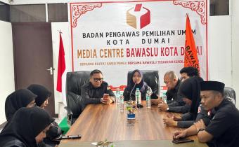 Rapat Minggu Ketiga, Bawaslu Kota Dumai Terus Dorong Efektivitas dan Penguatan Fungsi Kelembagaan pada Jajaran