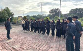 Ketua Bawaslu Kota Dumai Tekankan Konsisten Dan Disiplin Dalam Amanat Apel Pagi